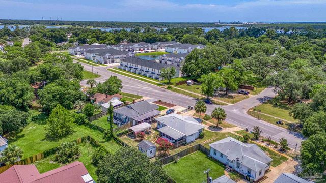 400 Sunset Ave, Pensacola, FL 32507