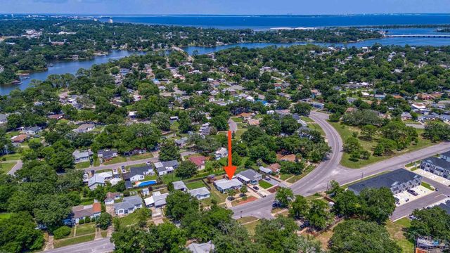 400 Sunset Ave, Pensacola, FL 32507