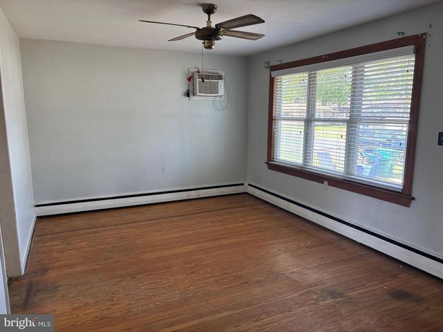 307 GRANT AVENUE, Croydon, PA 19021