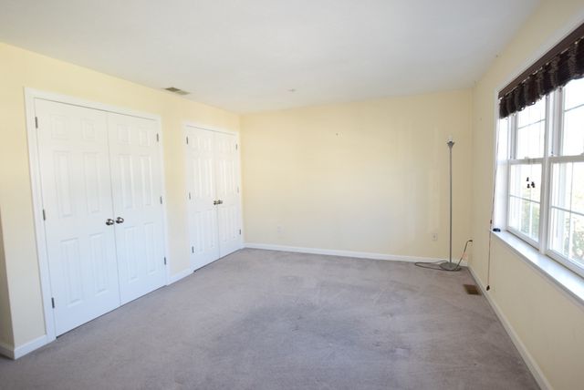 1975 Middlesex St 28, Lowell, MA 01851