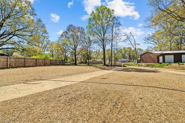 3903 Daye Drive, Greensboro, NC 27407