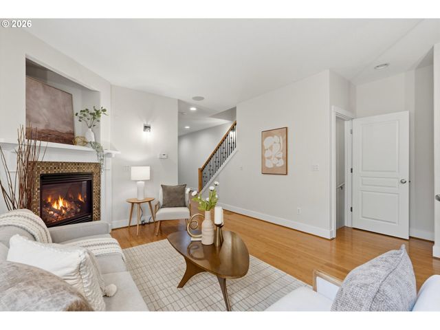 9490 Sw 153RD Ave, Beaverton, OR 97007