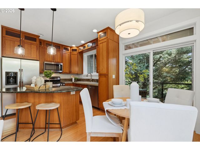 9490 Sw 153RD Ave, Beaverton, OR 97007