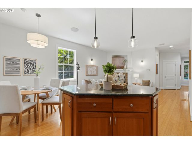 9490 Sw 153RD Ave, Beaverton, OR 97007