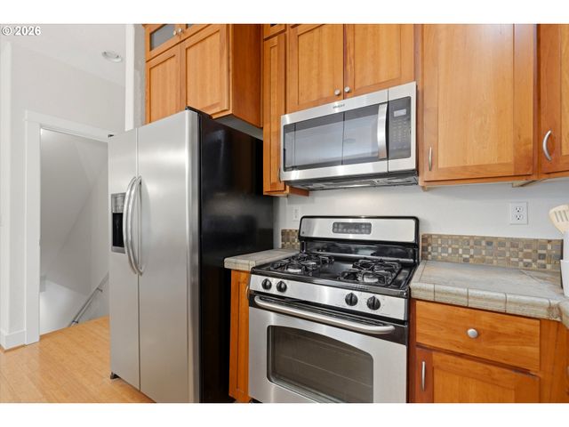 9490 Sw 153RD Ave, Beaverton, OR 97007