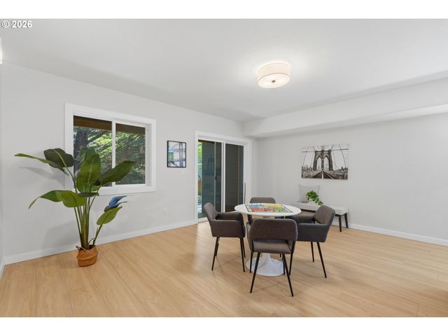 9490 Sw 153RD Ave, Beaverton, OR 97007