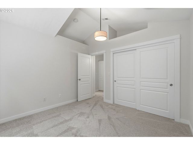 9490 Sw 153RD Ave, Beaverton, OR 97007
