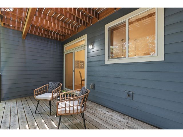 9490 Sw 153RD Ave, Beaverton, OR 97007