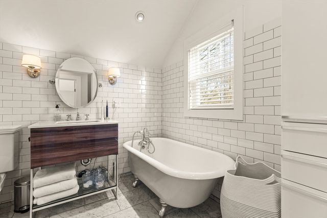 724 East Street, Dedham, MA 02026