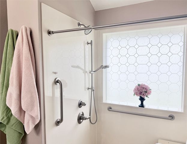 514 Noah Lane, Lindale, TX 75771