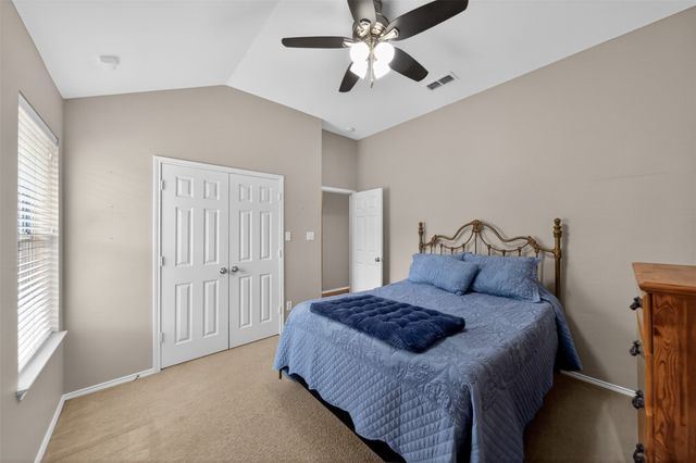 514 Noah Lane, Lindale, TX 75771