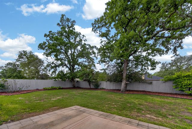 514 Noah Lane, Lindale, TX 75771