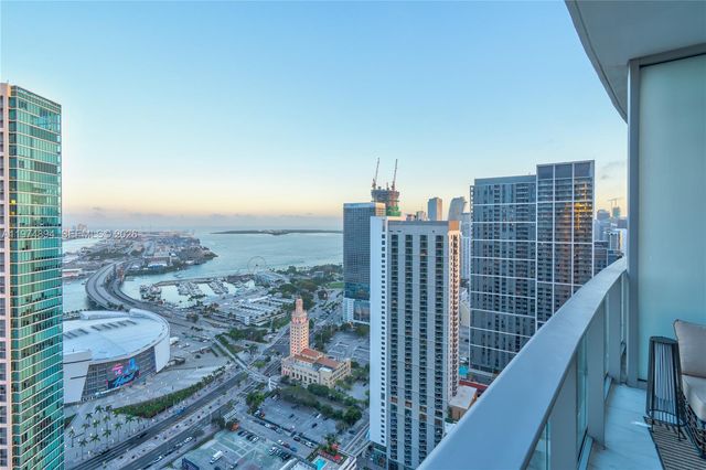 851 NE 1st Ave 4207, Miami, FL 33132