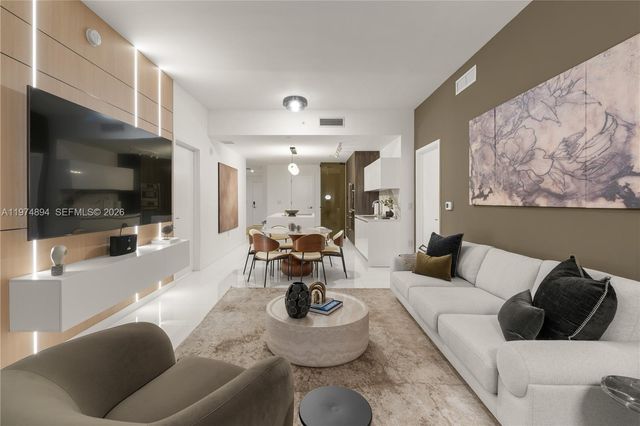 851 NE 1st Ave 4207, Miami, FL 33132