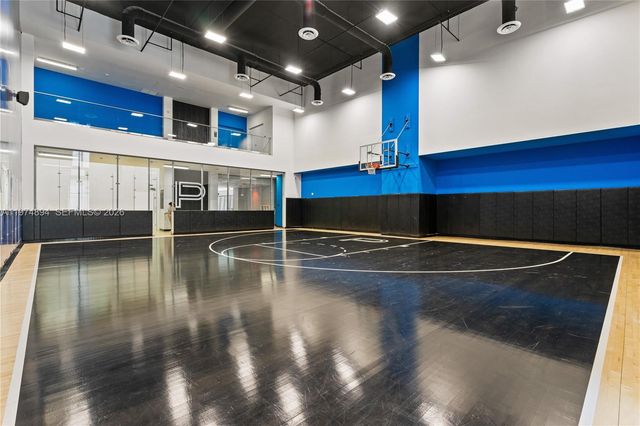 851 NE 1st Ave 4207, Miami, FL 33132