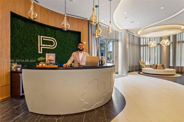 851 NE 1st Ave 4207, Miami, FL 33132