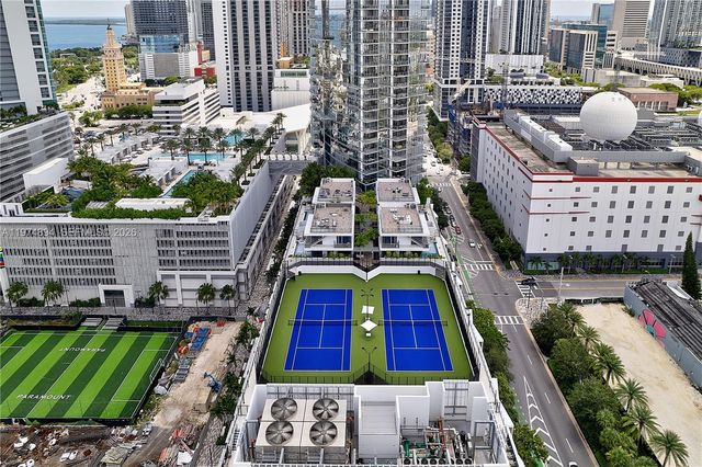 851 NE 1st Ave 4207, Miami, FL 33132