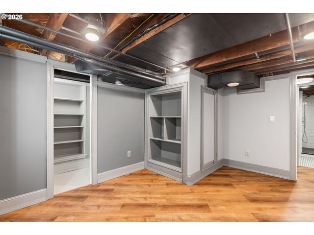 3826 Ne COUCH St, Portland, OR 97232