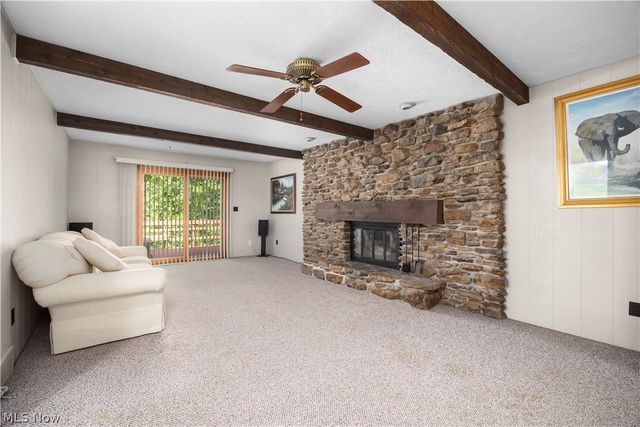 8636 Scarlet Oak Lane, Parma, OH 44130