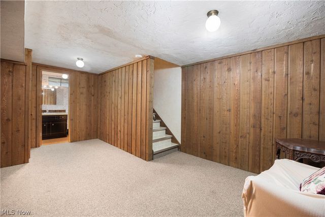 8636 Scarlet Oak Lane, Parma, OH 44130