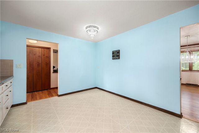 8636 Scarlet Oak Lane, Parma, OH 44130