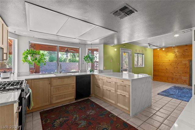 5914 West Twain Avenue, Las Vegas, NV 89103