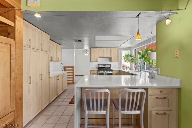 5914 West Twain Avenue, Las Vegas, NV 89103