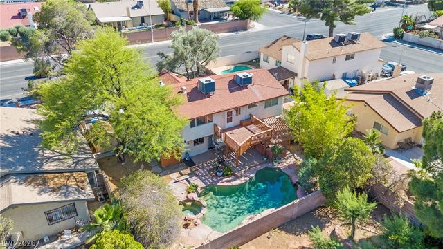 5914 West Twain Avenue, Las Vegas, NV 89103