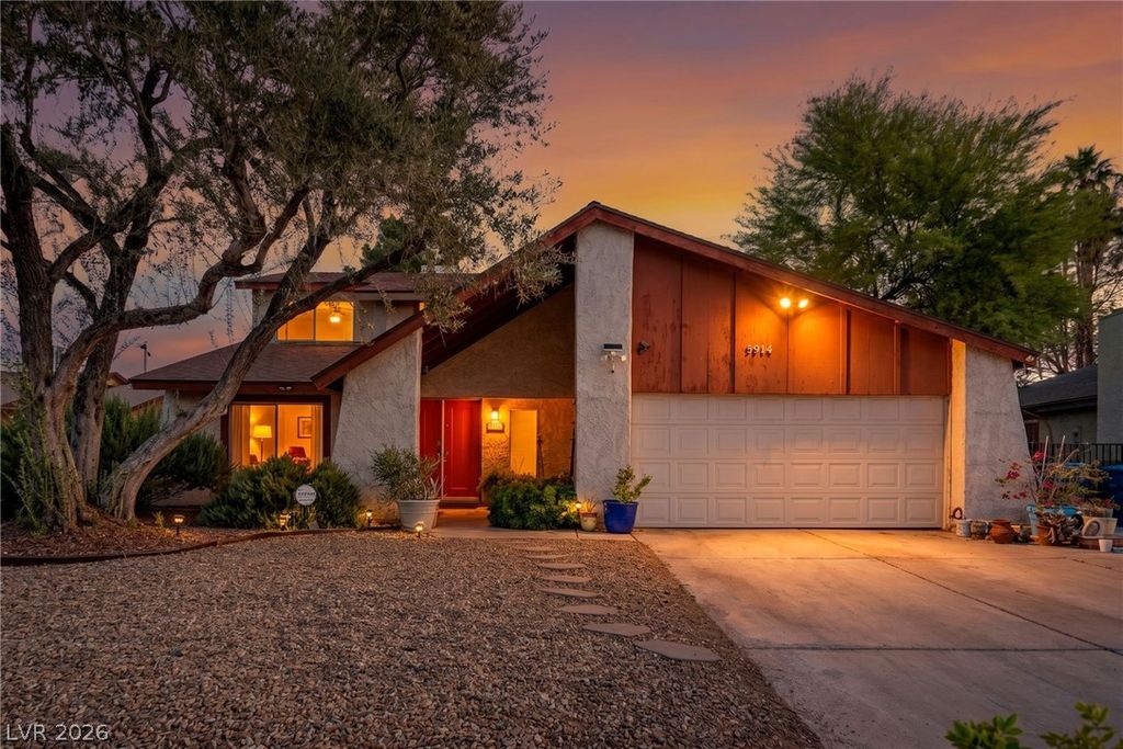 5914 West Twain Avenue, Las Vegas, NV 89103