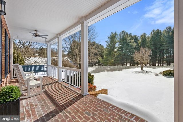 256 CLIFFSIDE DR, Edinburg, VA 22824