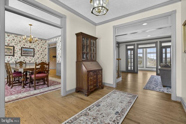 256 CLIFFSIDE DR, Edinburg, VA 22824