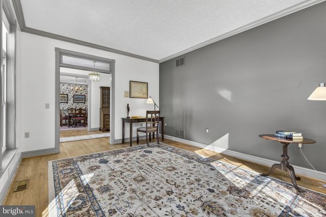 256 CLIFFSIDE DR, Edinburg, VA 22824