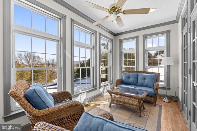 256 CLIFFSIDE DR, Edinburg, VA 22824