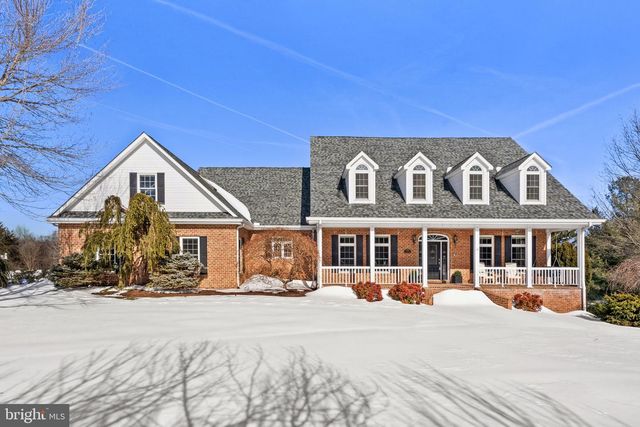 256 CLIFFSIDE DR, Edinburg, VA 22824