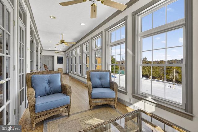 256 CLIFFSIDE DR, Edinburg, VA 22824