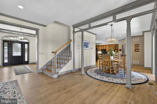 256 CLIFFSIDE DR, Edinburg, VA 22824