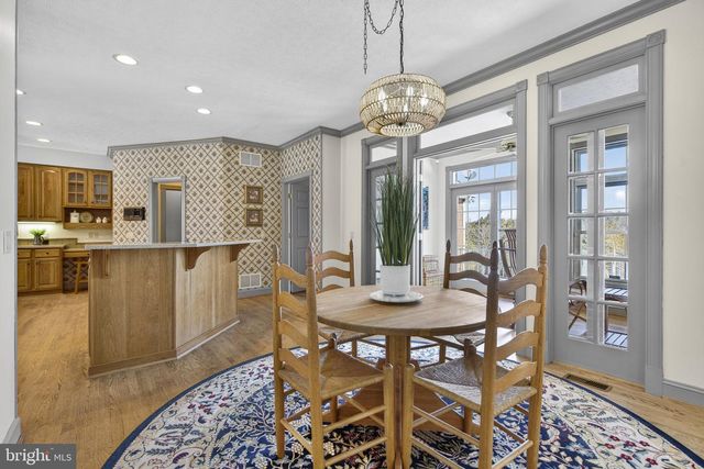 256 CLIFFSIDE DR, Edinburg, VA 22824