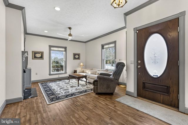 256 CLIFFSIDE DR, Edinburg, VA 22824