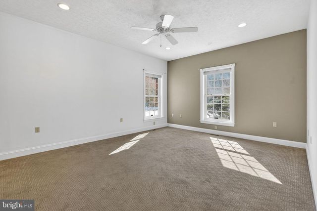 256 CLIFFSIDE DR, Edinburg, VA 22824