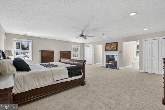 256 CLIFFSIDE DR, Edinburg, VA 22824