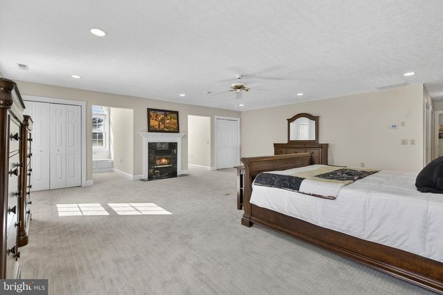 256 CLIFFSIDE DR, Edinburg, VA 22824