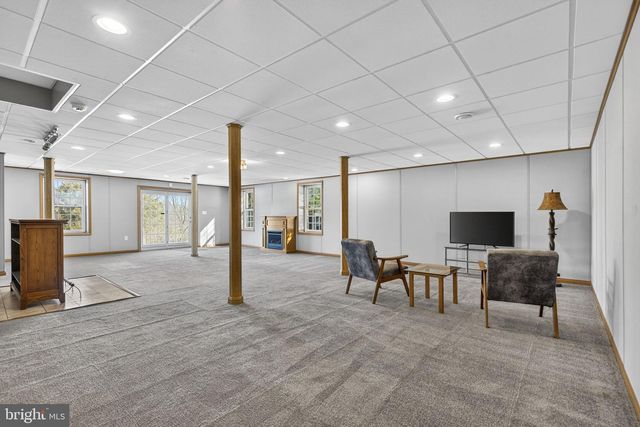 256 CLIFFSIDE DR, Edinburg, VA 22824