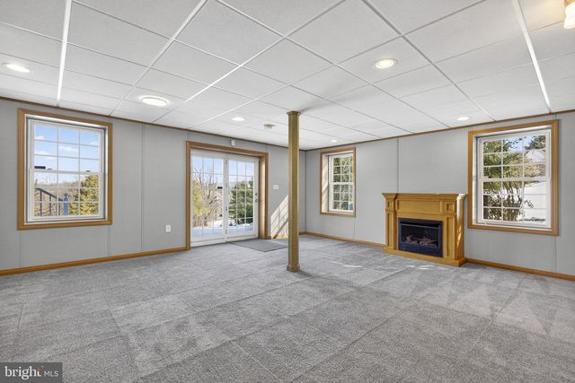 256 CLIFFSIDE DR, Edinburg, VA 22824