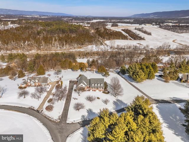 256 CLIFFSIDE DR, Edinburg, VA 22824