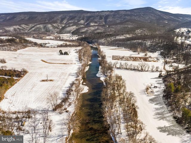 256 CLIFFSIDE DR, Edinburg, VA 22824