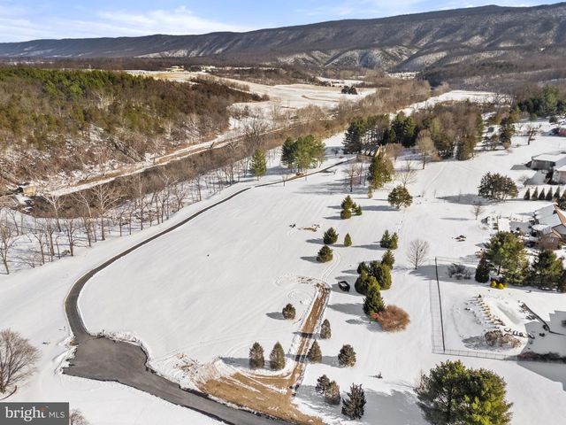 256 CLIFFSIDE DR, Edinburg, VA 22824