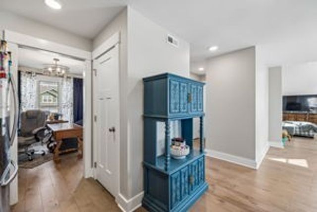 369 Frontier Dr, Clarksville, TN 37043