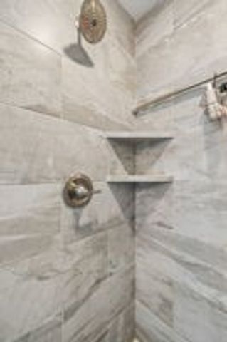 369 Frontier Dr, Clarksville, TN 37043