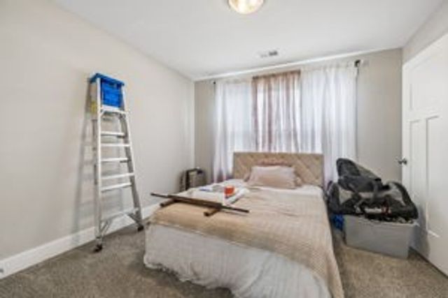 369 Frontier Dr, Clarksville, TN 37043