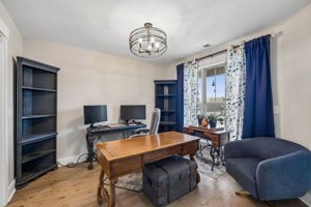 369 Frontier Dr, Clarksville, TN 37043